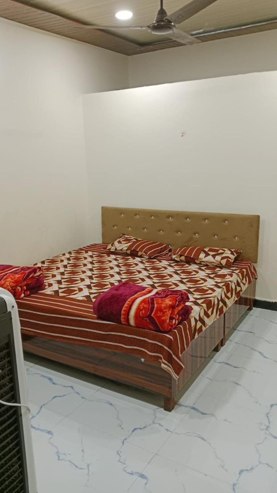 Shivanjali Bhakt Niwas Ujjain Ngoại thất bức ảnh